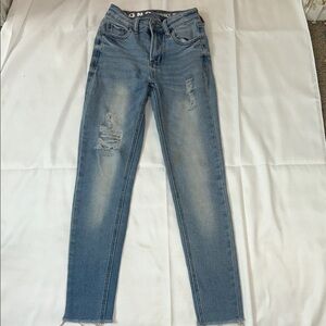 Stylish Women's Blue Skinny Jeans